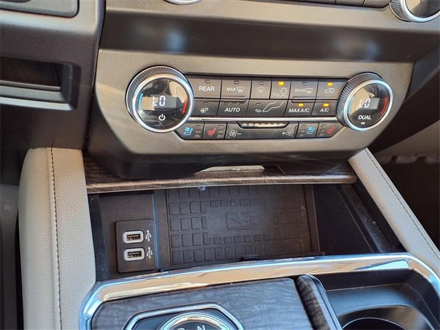 Certified 2019 Ford Expedition Limited w/ Equipment Group 302A image 7