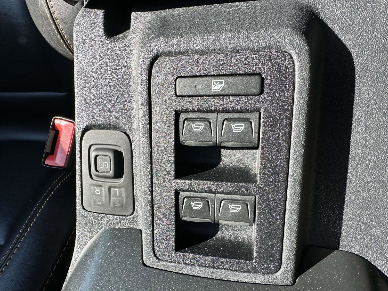 Certified 2024 Ford Bronco Badlands w/ Sasquatch Package image 27