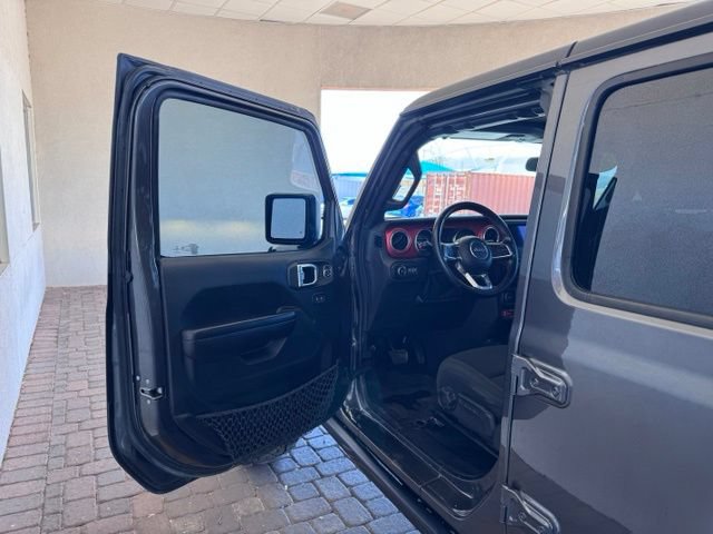 Used 2021 Jeep Wrangler Unlimited Rubicon AWD/4WD image 10