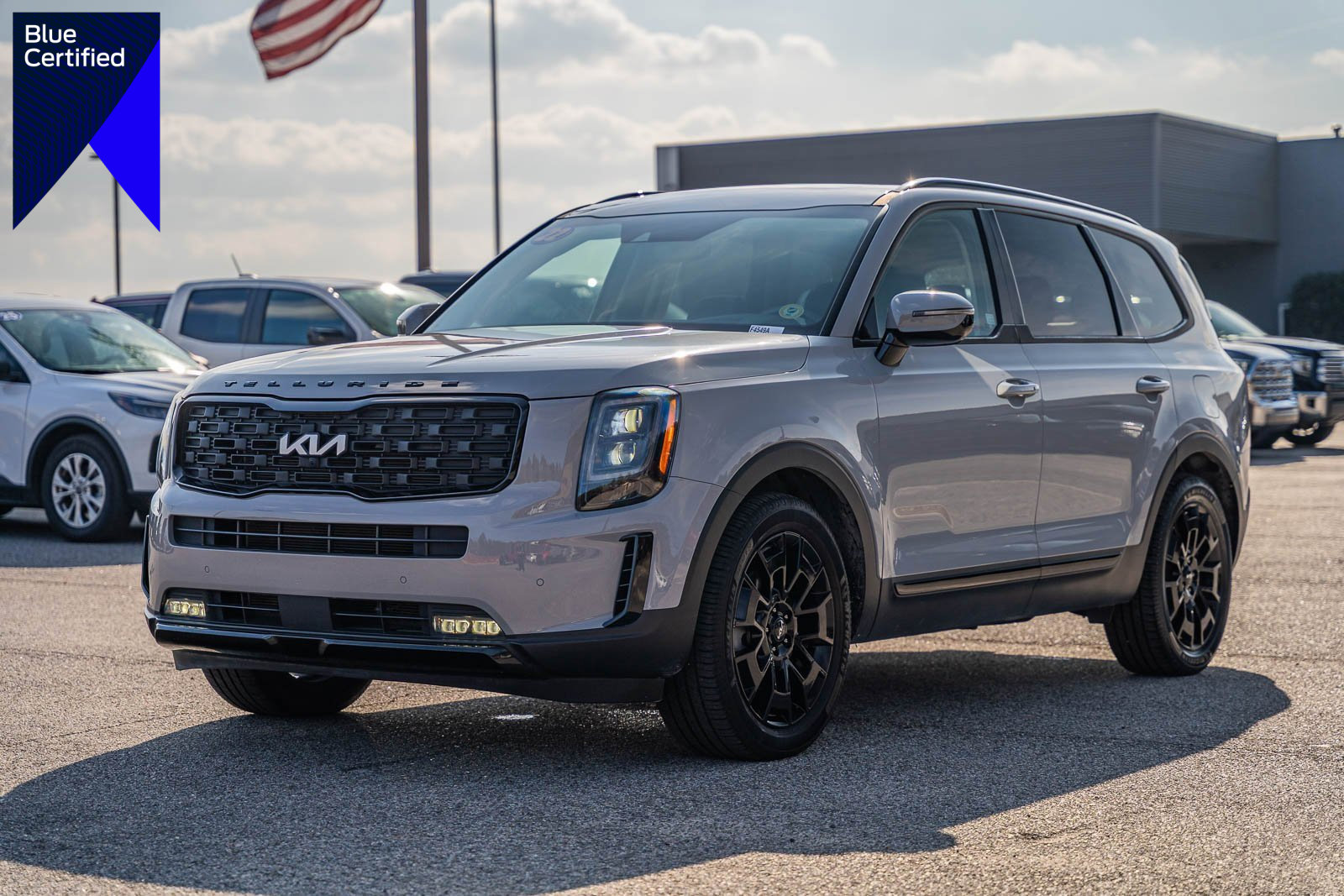 Used 2022 Kia Telluride SX w/ SX Prestige Package image 1