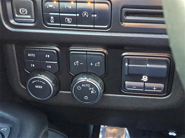 Used 2023 Chevrolet Suburban RST w/ Sport Performance Package image 19