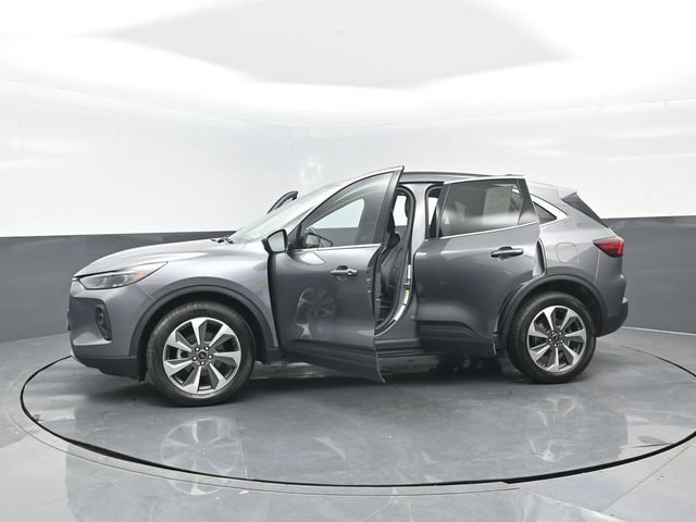 Certified 2024 Ford Escape Platinum AWD/4WD image 27