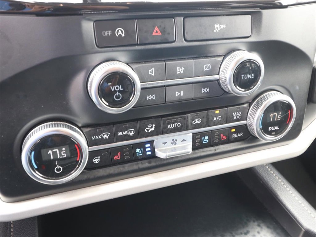 Certified 2024 Ford Expedition XLT image 21
