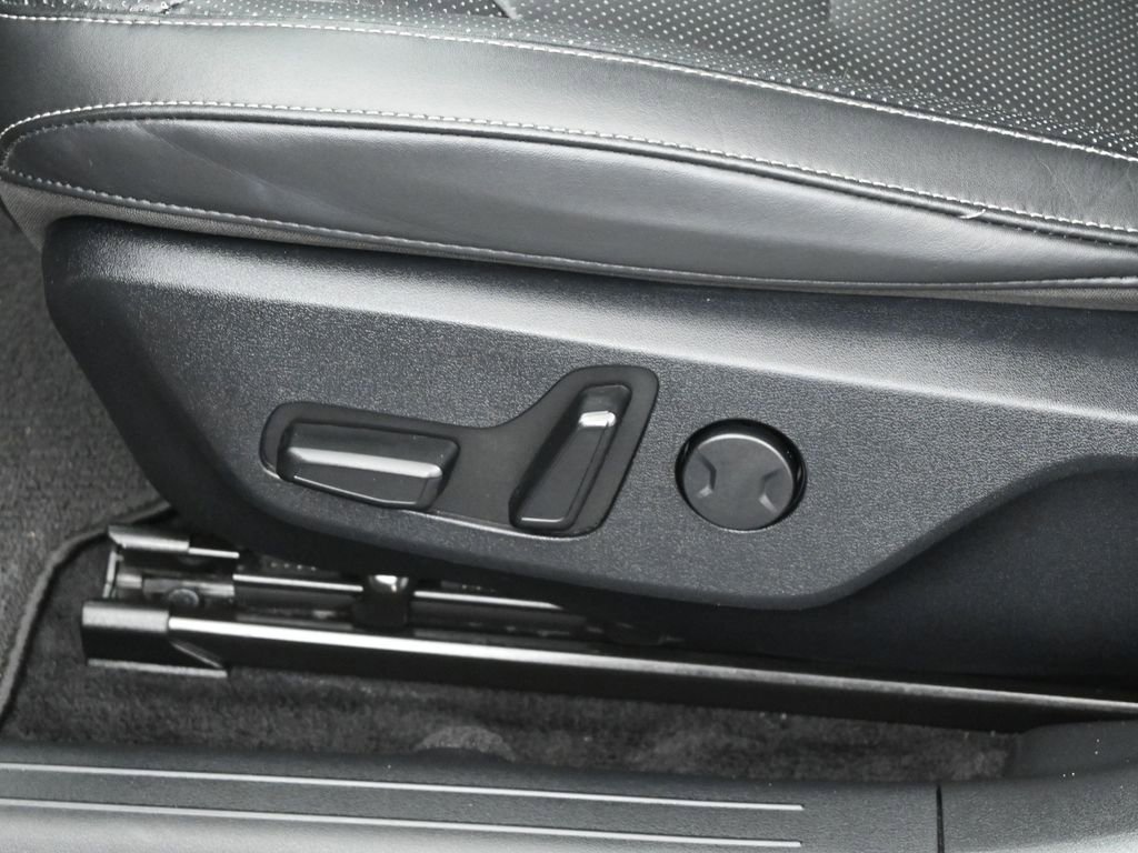 Used 2022 Kia EV6 Wind w/ Wind Technology Package image 10