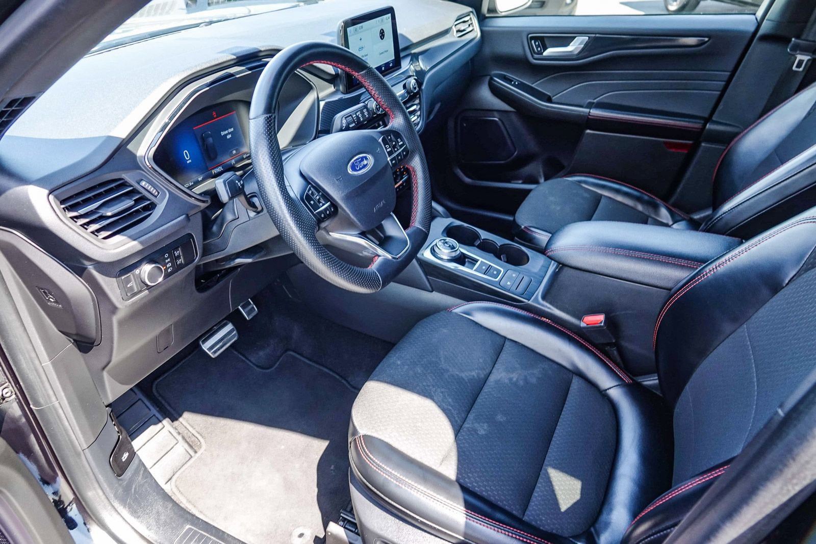 Certified 2024 Ford Escape ST-Line image 16