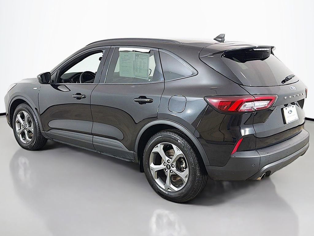 Certified 2025 Ford Escape ST-Line w/ Equipment Group 301A FWD image 9