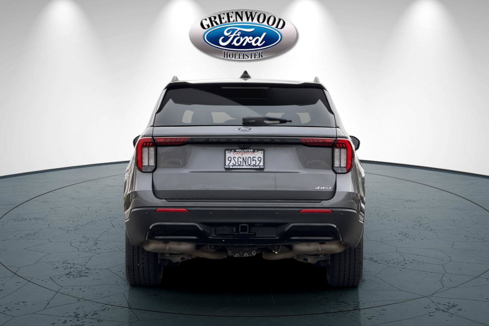 Certified 2025 Ford Explorer ST-Line AWD/4WD image 5