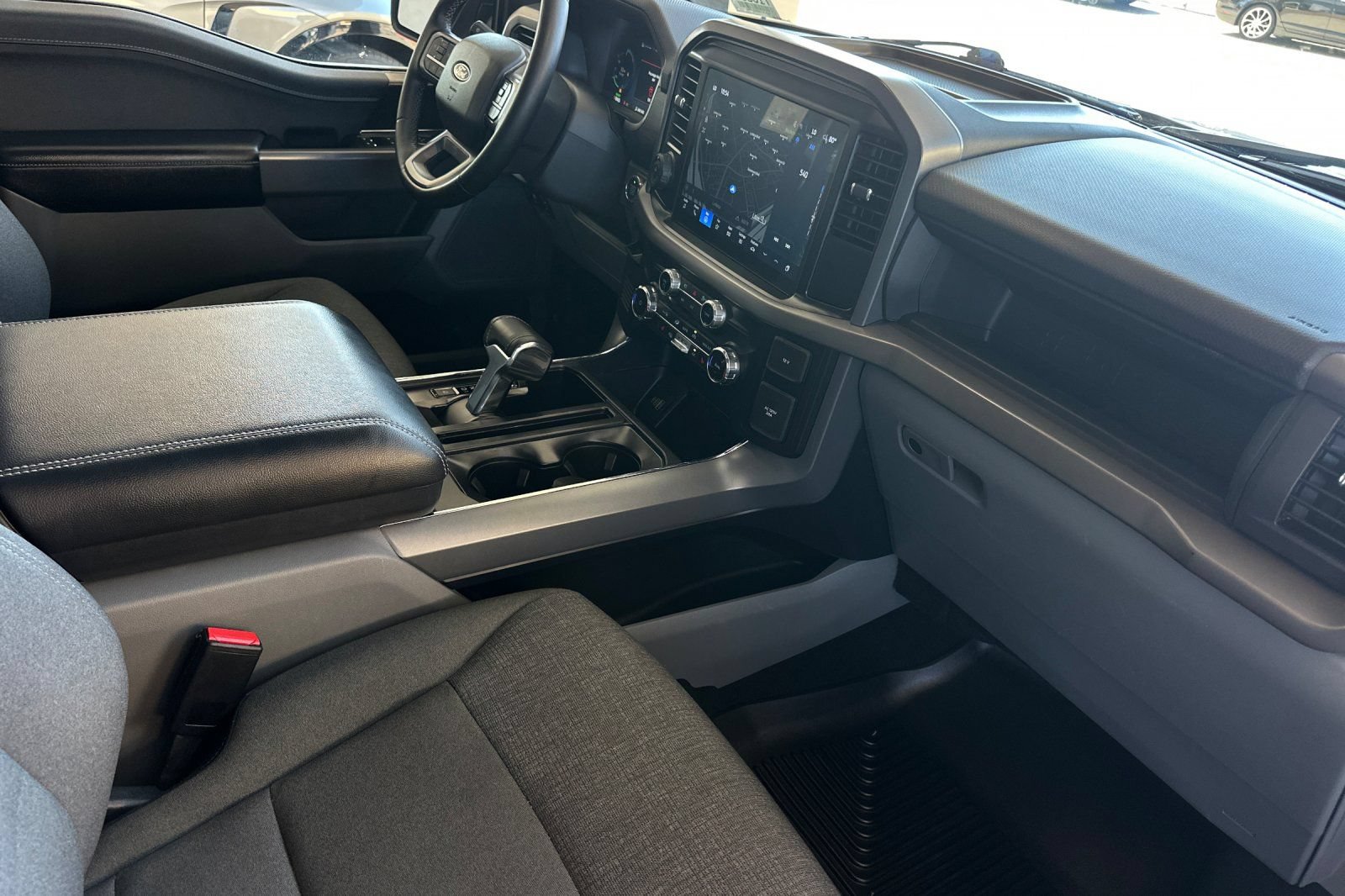 Certified 2025 Ford F150 Lightning XLT AWD/4WD image 14