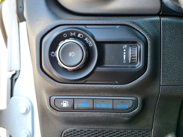Used 2023 Jeep Wrangler Unlimited w/ Convenience Group AWD/4WD image 22