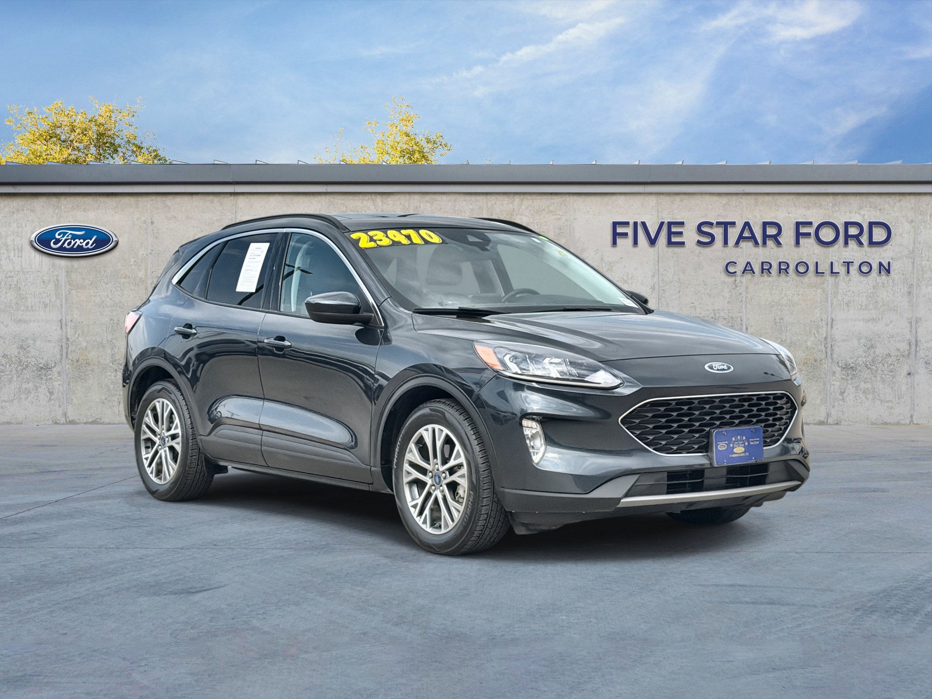 Certified 2022 Ford Escape SEL FWD image 1