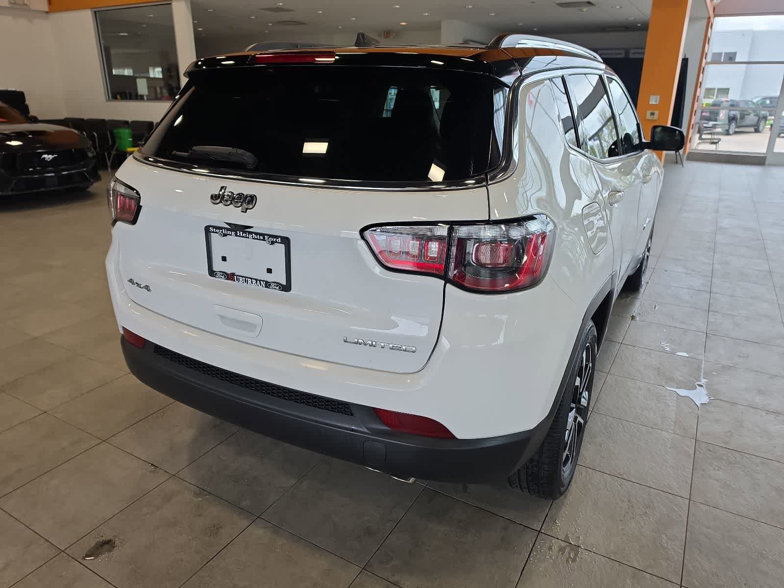Used 2022 Jeep Compass Limited AWD/4WD image 8