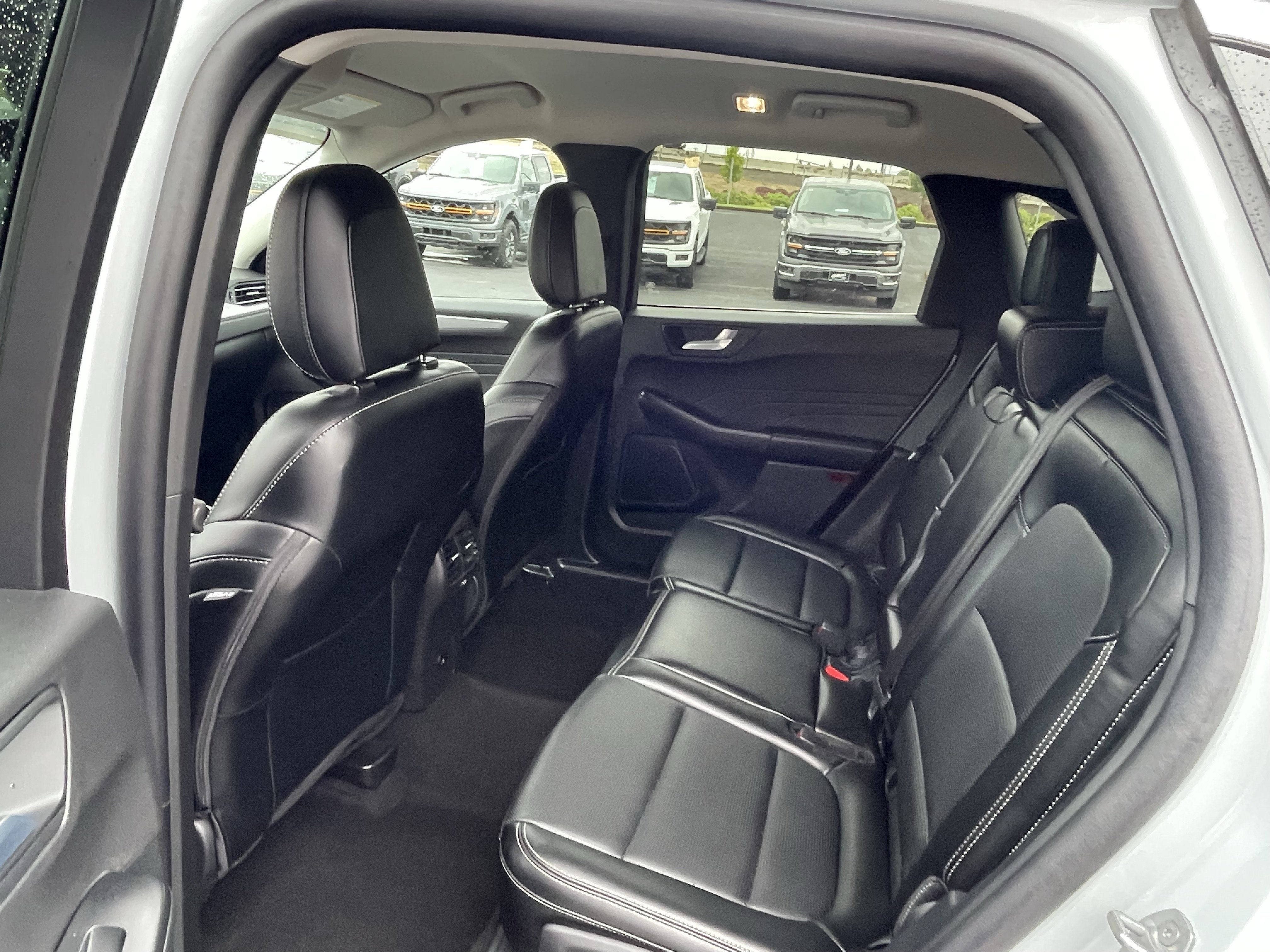 Certified 2025 Ford Escape Platinum AWD/4WD image 11