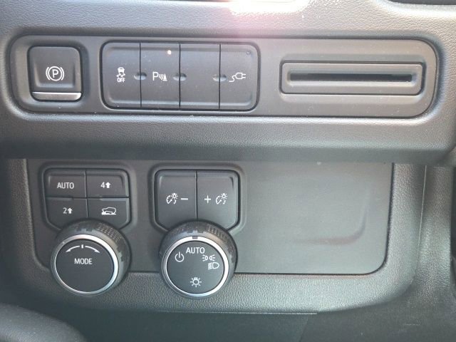 Used 2021 Chevrolet Suburban RST w/ Rear Media and Nav Package AWD/4WD image 31