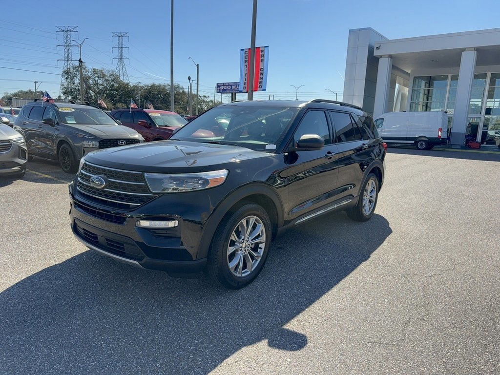 Certified 2023 Ford Explorer XLT w/ Equipment Group 202A image 5