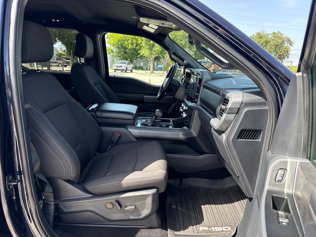 Certified 2025 Ford F150 XLT w/ Equipment Group 302A MID AWD/4WD image 28