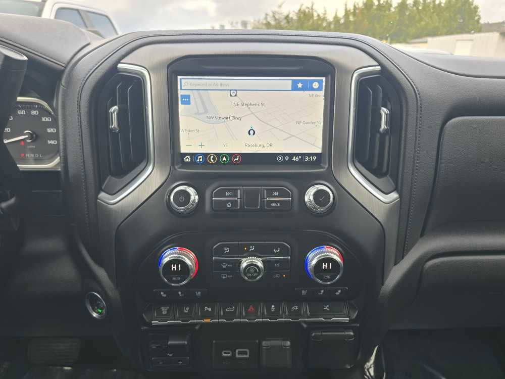 Used 2022 GMC Sierra 3500 Denali w/ Denali Ultimate Package image 12