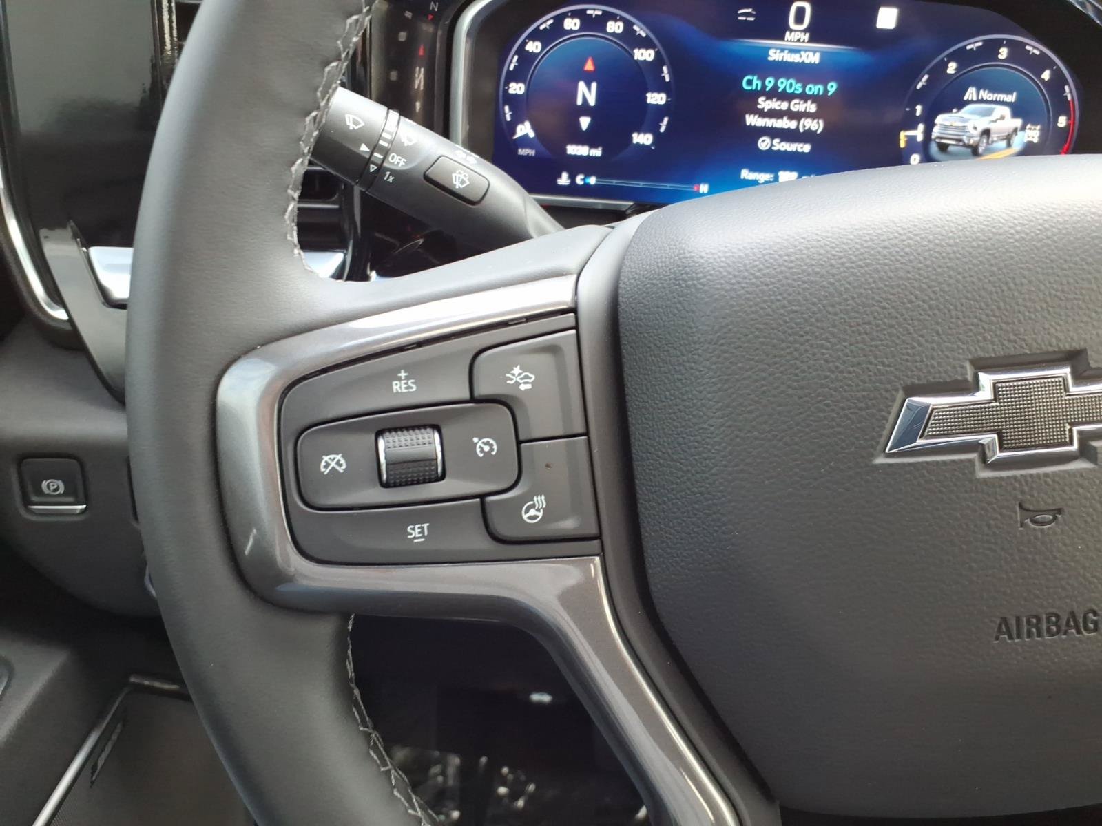Used 2026 Chevrolet Silverado 2500 High Country w/ High Country Premium Package AWD/4WD image 17
