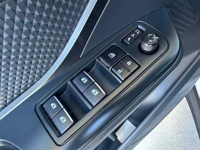 Used 2018 Toyota C-HR XLE image 25