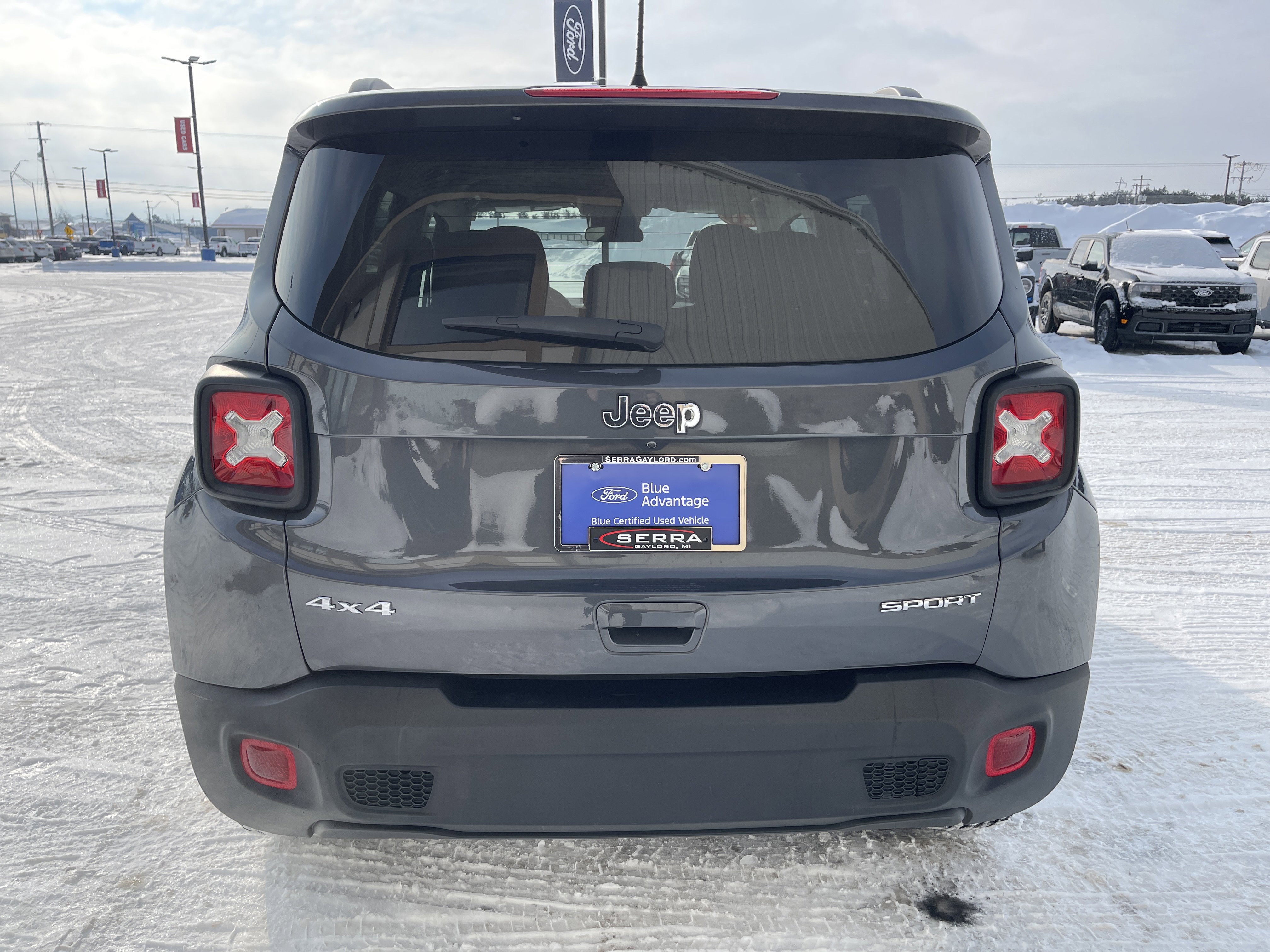 Used 2021 Jeep Renegade Sport w/ Sport Appearance Group image 4
