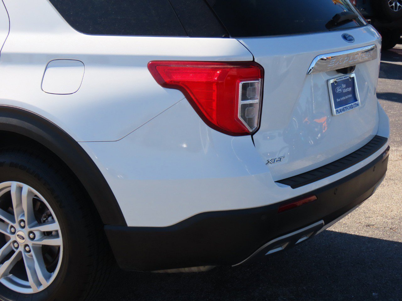 Certified 2023 Ford Explorer XLT w/ Equipment Group 202A image 14