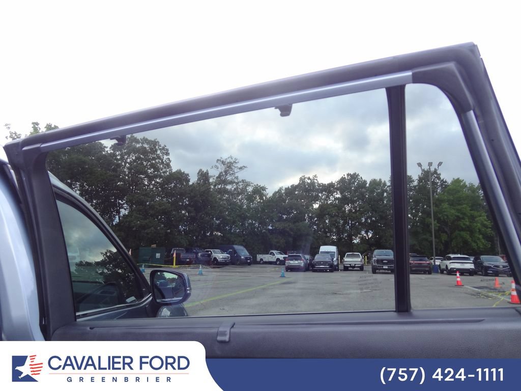 Used 2022 Toyota Highlander XLE AWD/4WD image 13