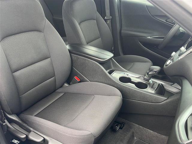 Used 2025 Chevrolet Malibu LT FWD image 14