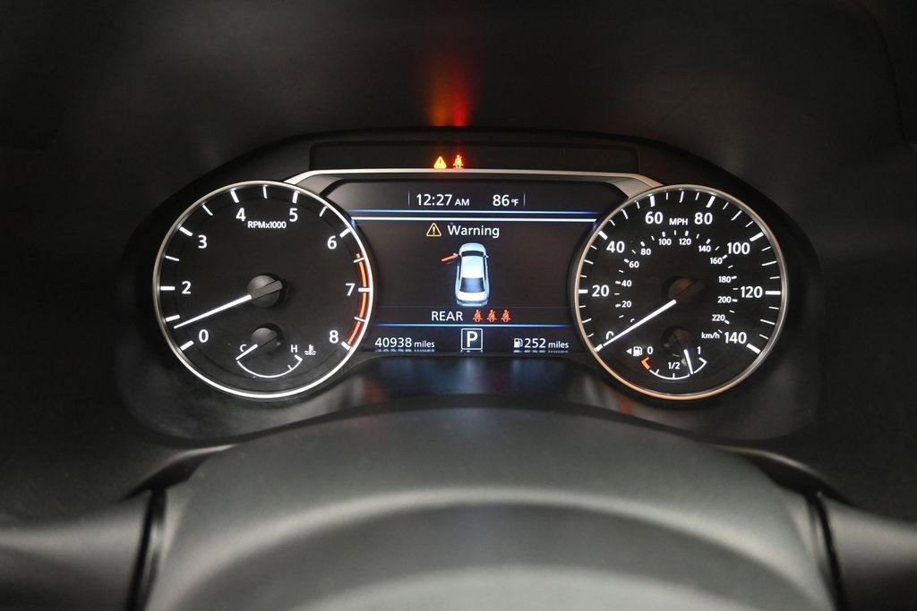 Used 2025 Nissan Altima 2.5 SV FWD image 3