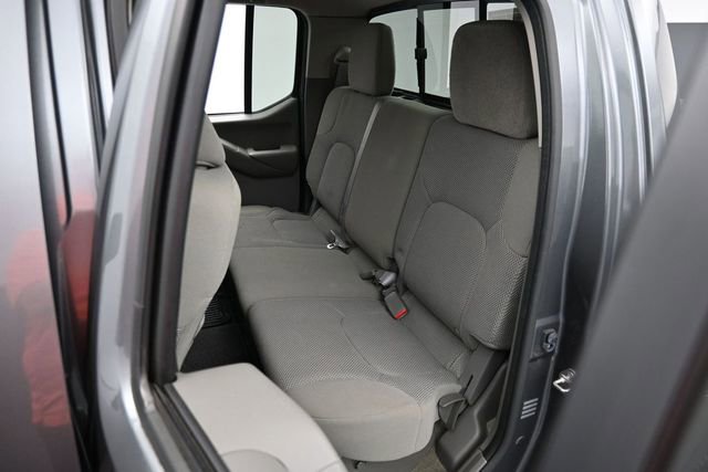 Used 2018 Nissan Frontier SV AWD/4WD image 25