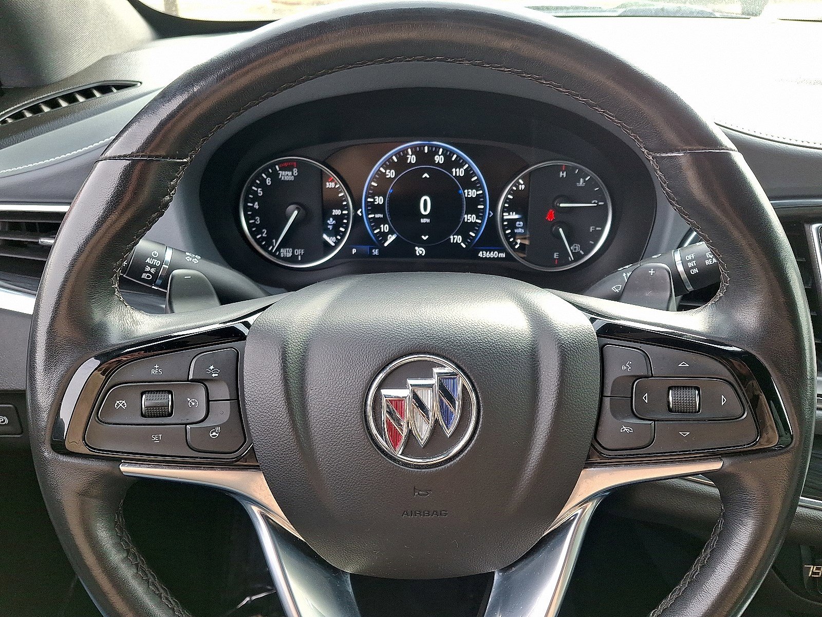 Used 2024 Buick Enclave Premium image 18