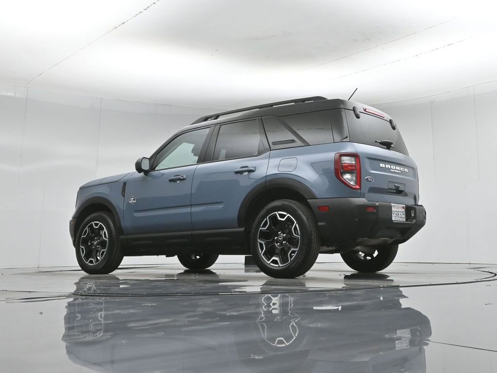 Certified 2025 Ford Bronco Sport Outer Banks w/ Outer Banks Tech Package+ image 4