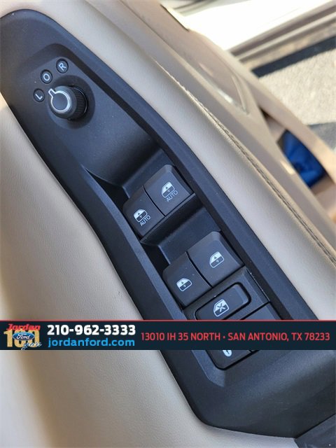 Used 2022 Jeep Grand Cherokee L Limited image 17