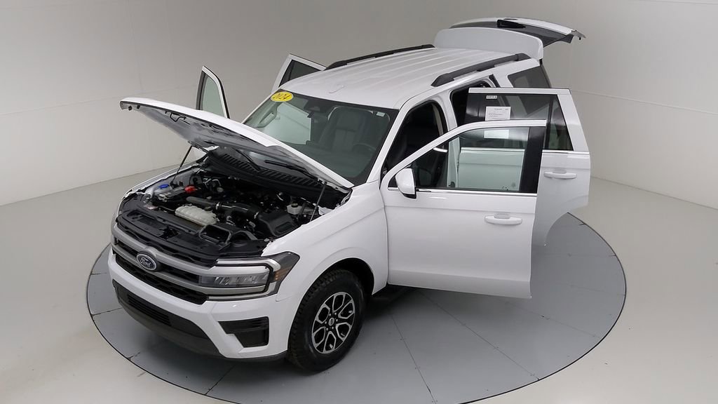 Certified 2024 Ford Expedition XLT image 59
