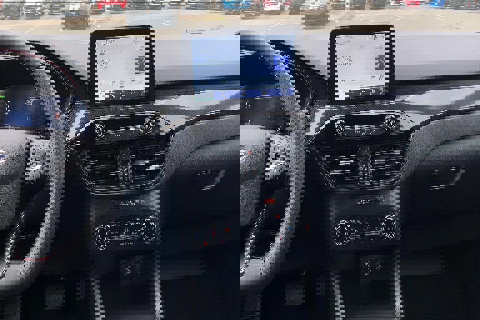 Certified 2025 Ford Escape ST-Line Elite image 9