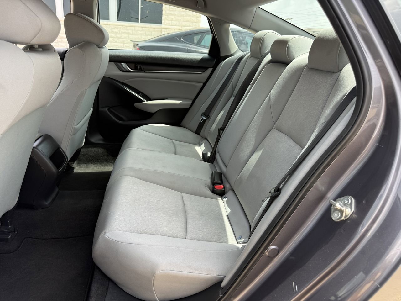 Used 2018 Honda Accord LX image 27