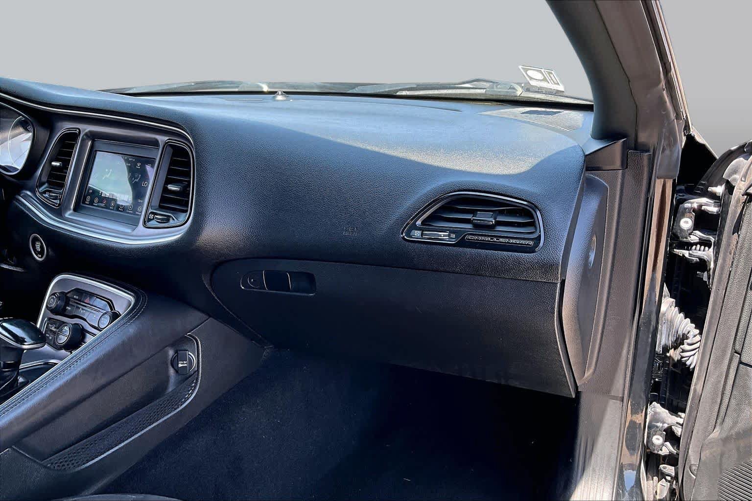 Used 2019 Dodge Challenger R/T RWD image 18
