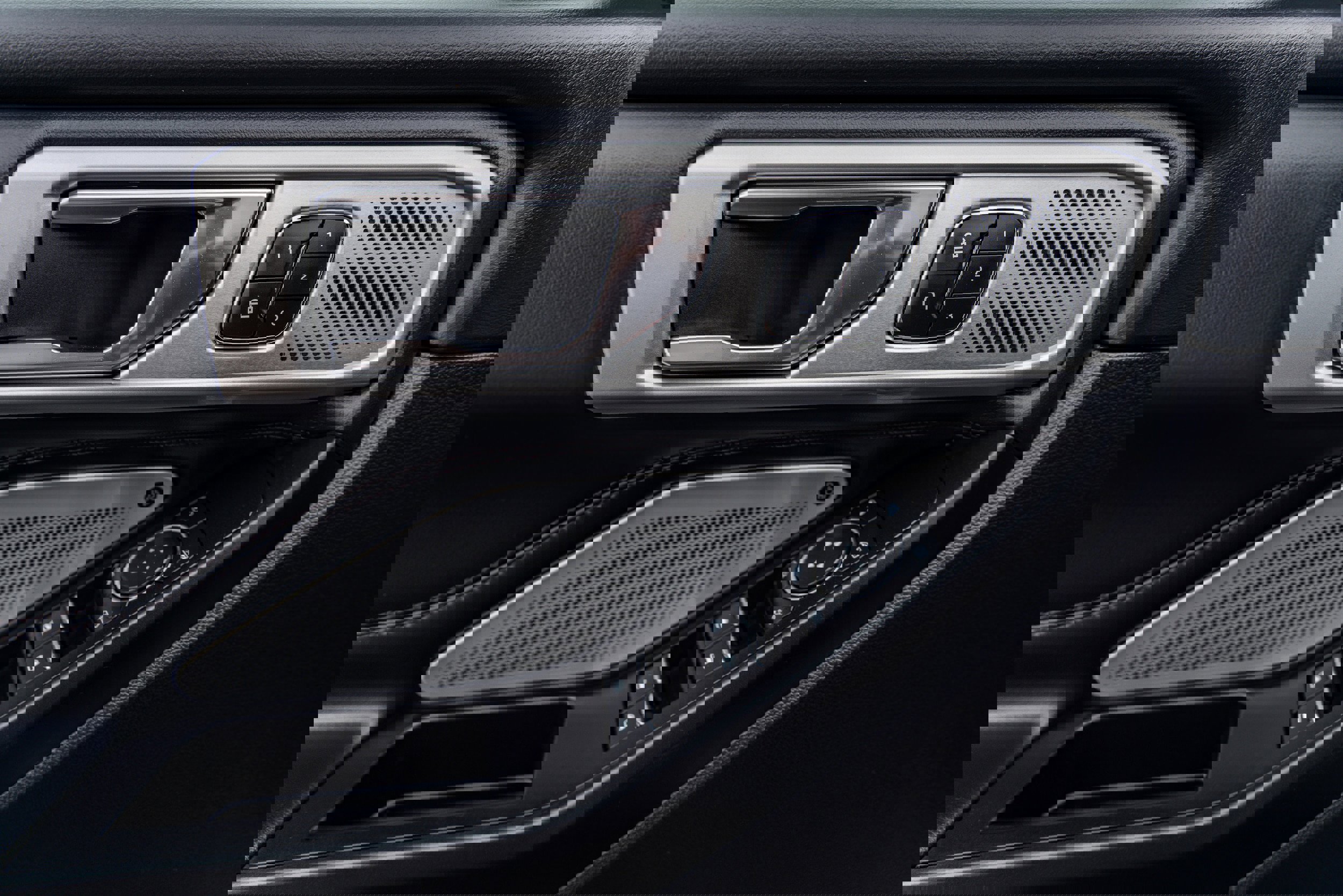 Certified 2020 Ford Explorer Platinum w/ Premium Technology Package image 13