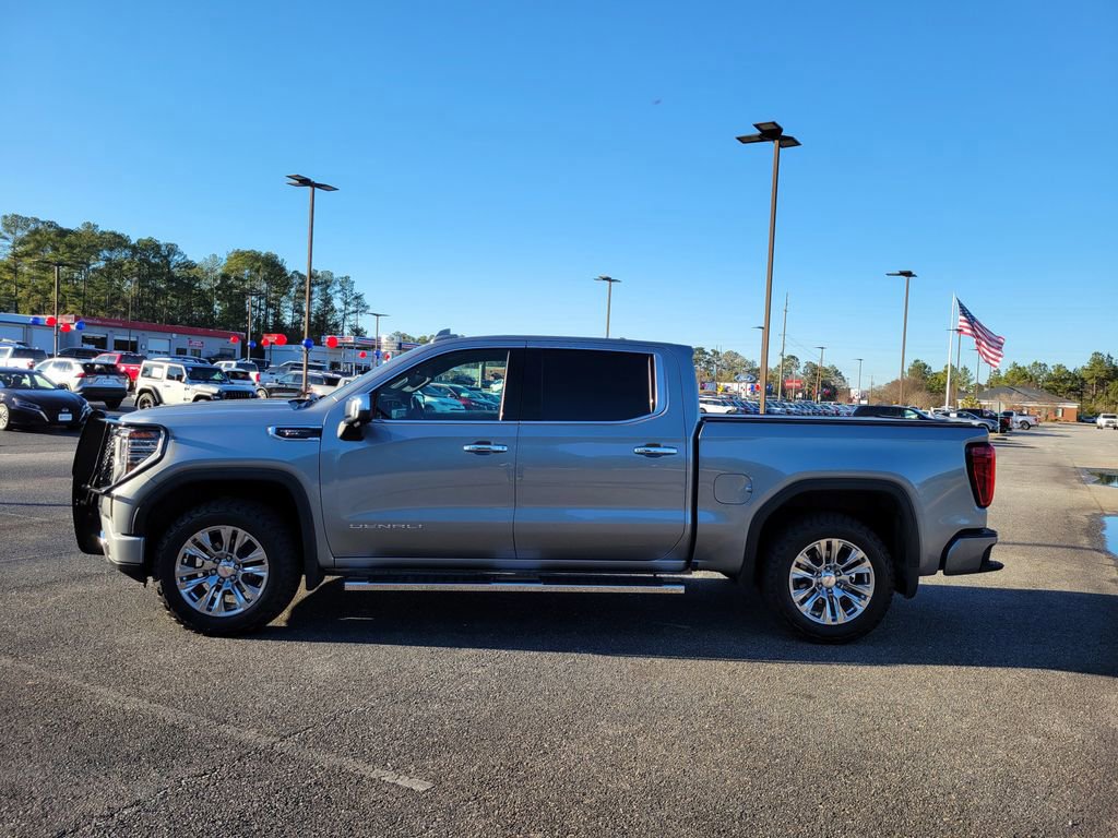 Used 2023 GMC Sierra 1500 Denali w/ Technology Package image 2
