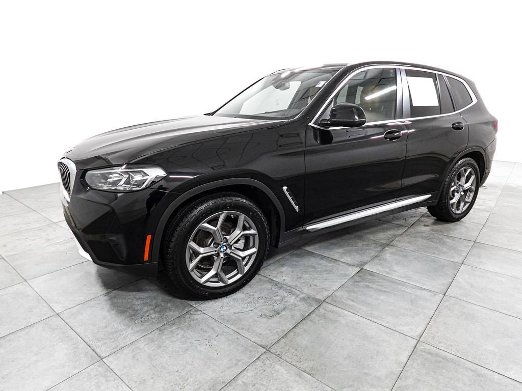 Used 2023 BMW X3 xDrive30i AWD/4WD image 3
