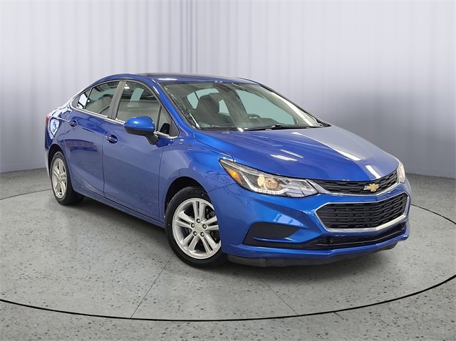 Used 2017 Chevrolet Cruze LT w/ Convenience Package image 1