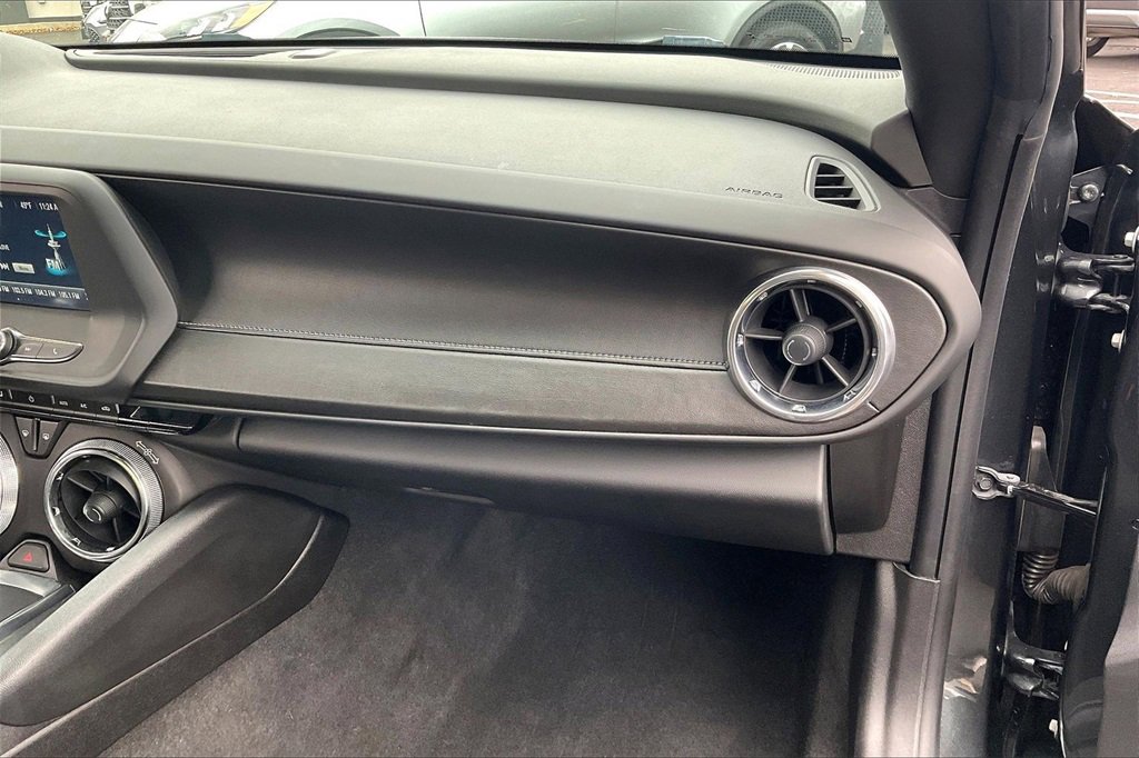 Used 2018 Chevrolet Camaro LT image 15
