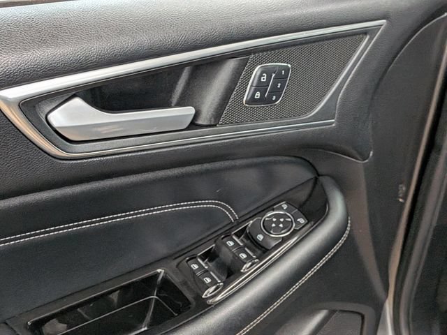 Certified 2017 Ford Edge Titanium w/ Equipment Group 301A AWD/4WD image 15