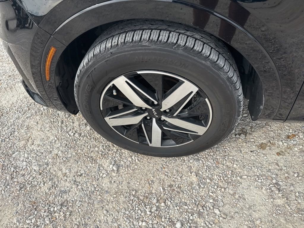 Used 2022 Kia Sorento S FWD image 24