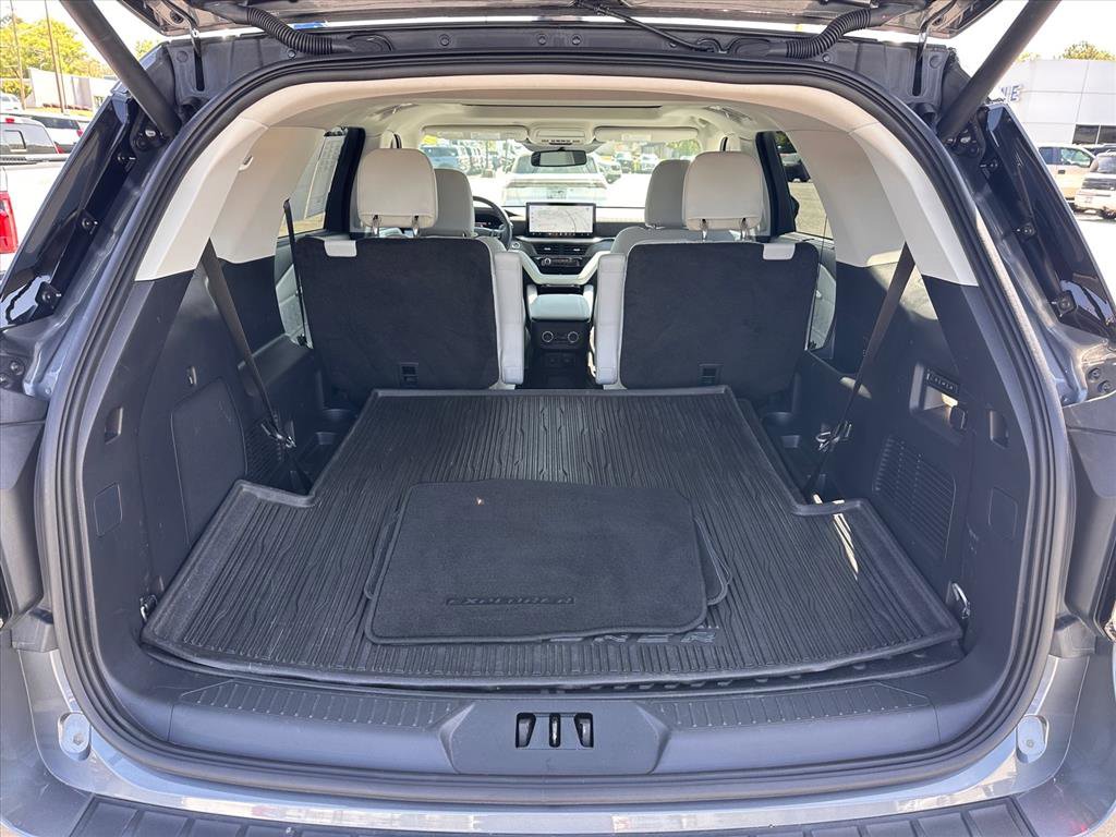 Certified 2025 Ford Explorer Platinum w/ Ultimate Package image 30