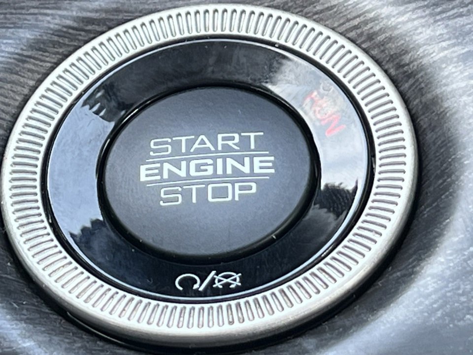 Used 2021 Jeep Grand Cherokee L Limited image 35