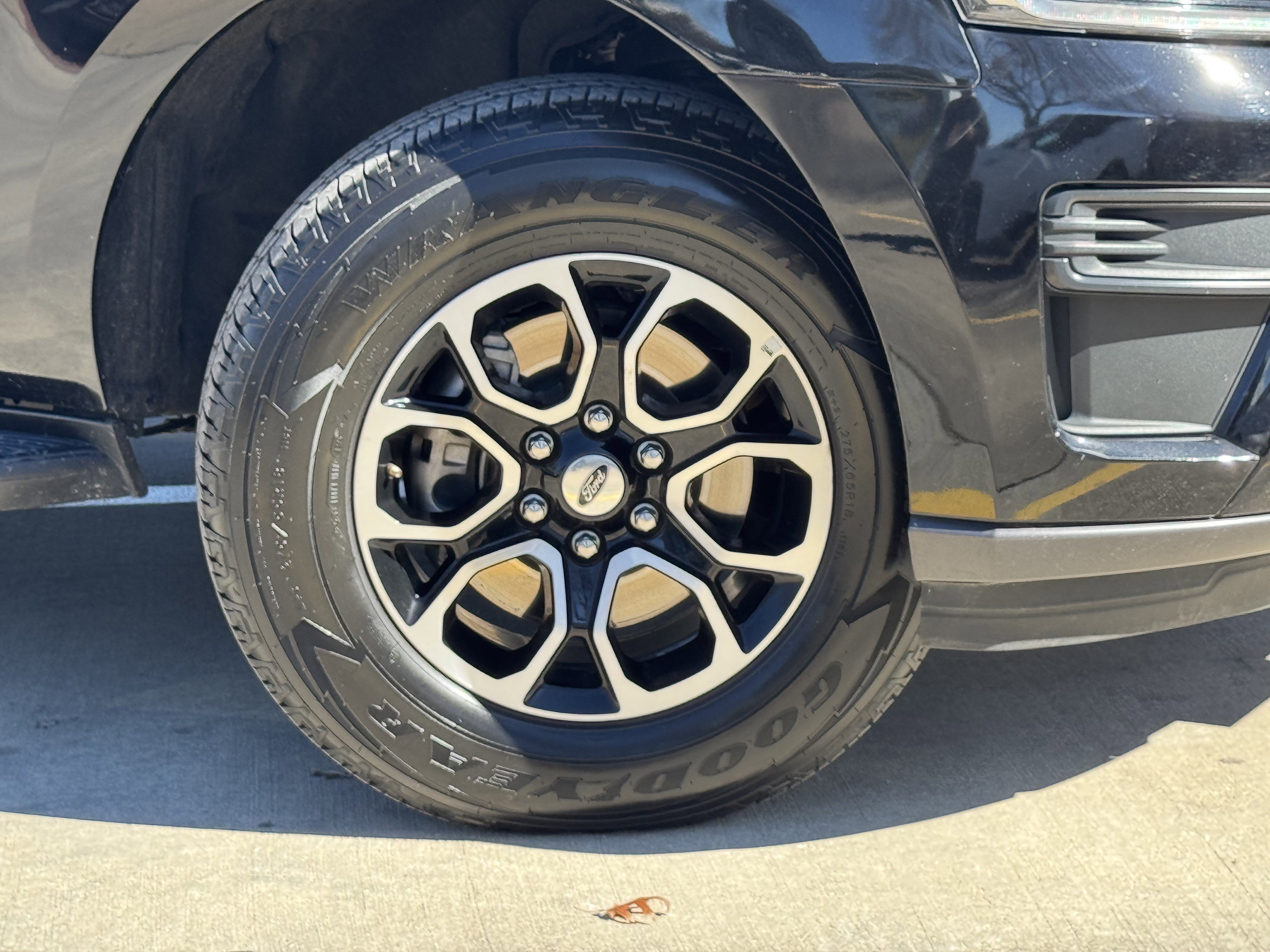 Certified 2024 Ford Expedition Max XLT image 8