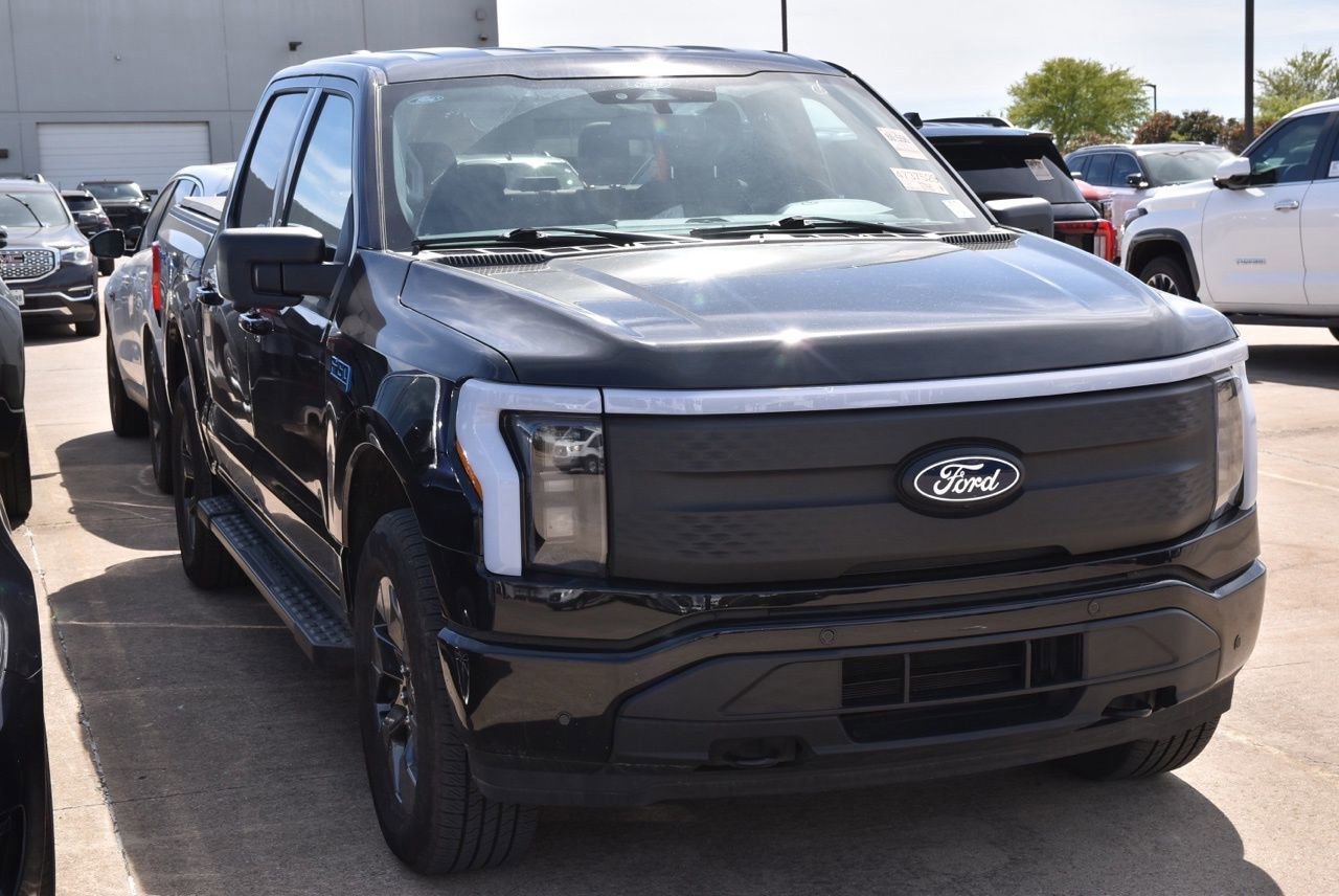 Certified 2025 Ford F150 Lightning Flash image 6