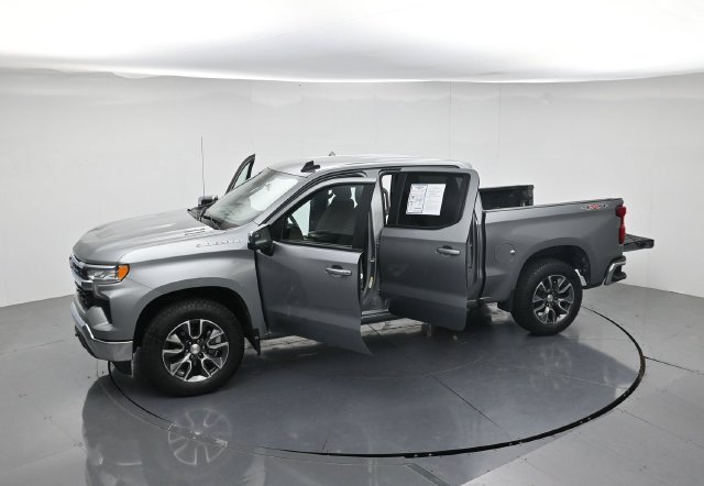 Used 2024 Chevrolet Silverado 1500 LT AWD/4WD image 51