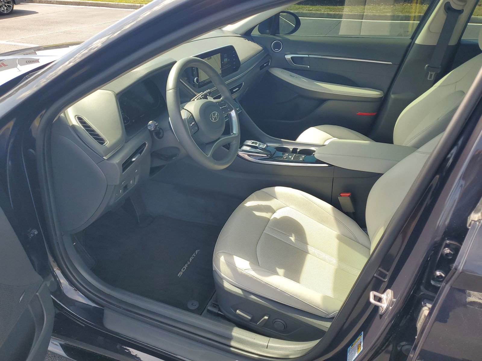Used 2023 Hyundai Sonata Limited FWD image 15