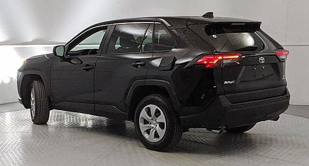 Used 2024 Toyota RAV4 LE image 3
