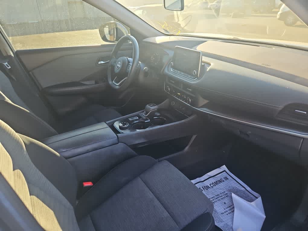 Used 2023 Nissan Rogue SV AWD/4WD image 13